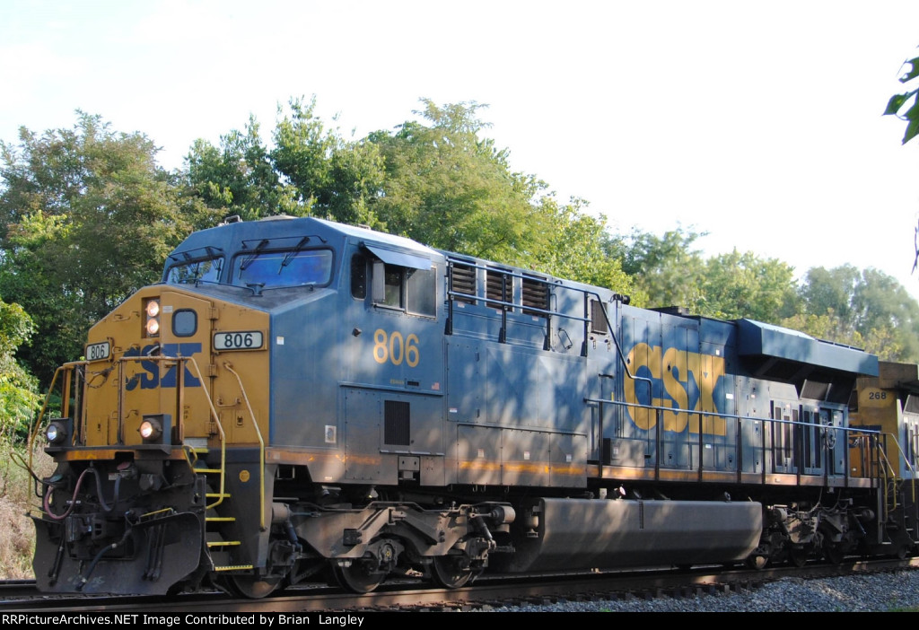 806